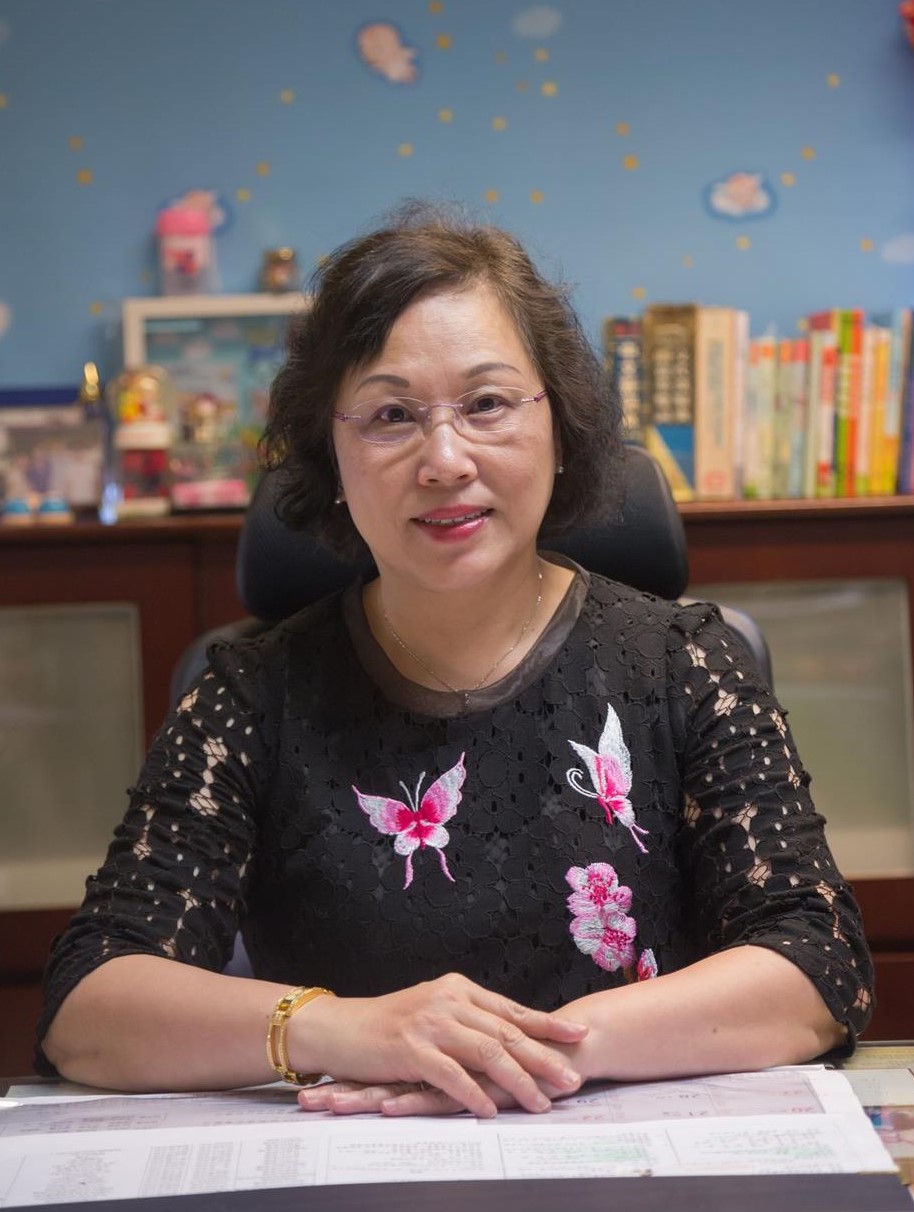 莊素妹校長